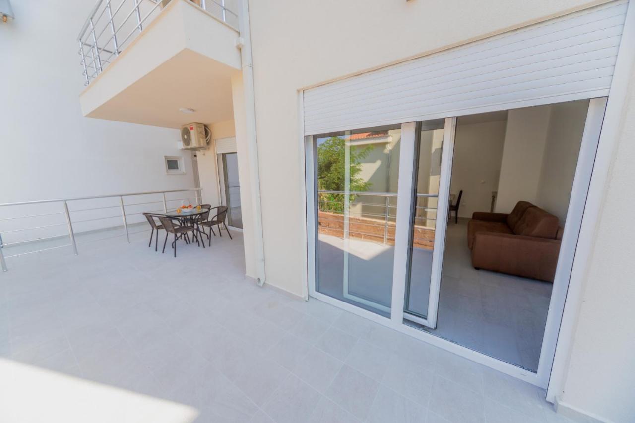 Grejm Lux Family Apartments Petrovac Exterior photo