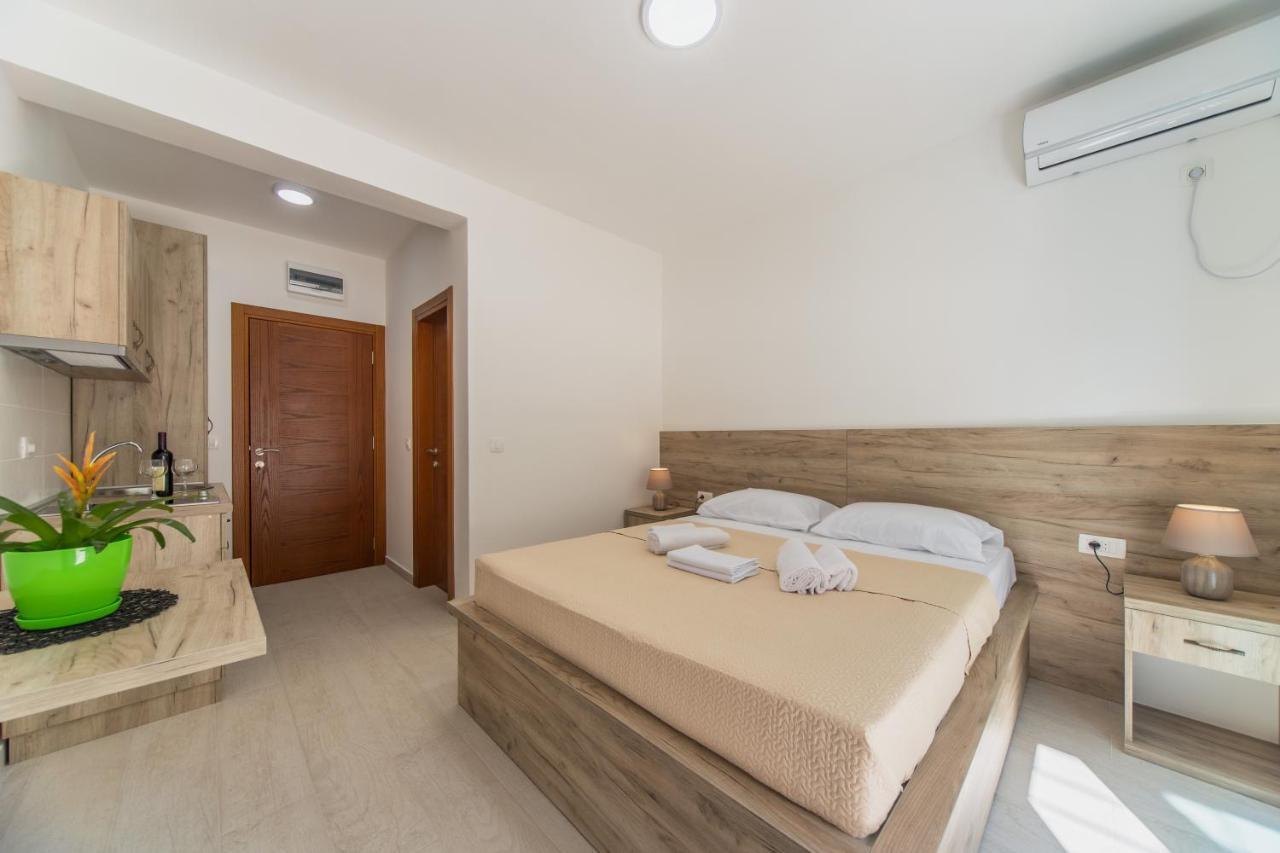 Grejm Lux Family Apartments Petrovac Exterior photo