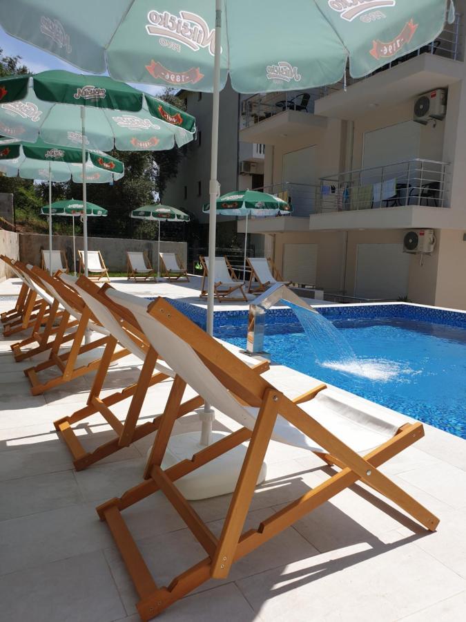 Grejm Lux Family Apartments Petrovac Exterior photo